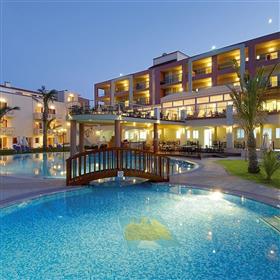 Crete Chania . For sale hotel  of category 4 * with a capaci...
