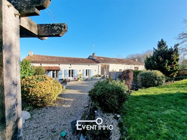 Former 19th century farmhouse with two residential houses in South Charente