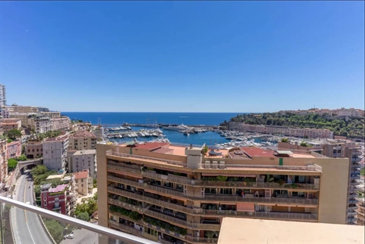 Monaco - Condamine - Triplex with panoramic sea view
In the Condamine district, sumptuous