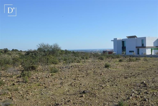 Building plot with sea views on Monte Rei Golf and Country Club near Altura