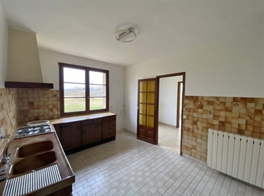 Close To Lectoure Pretty Traditional House Of 107M² With Park Of 4300 M²

Traditionally 