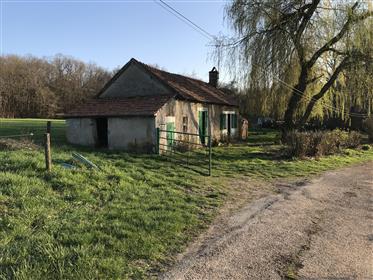 Detached farmhouse to be restored
