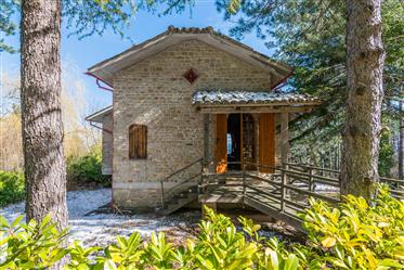 Villa à venda em Montefalcone Appenino em Marche