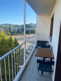 Appartement Toulon 4 pièce(s) 68 m2 avec balcon