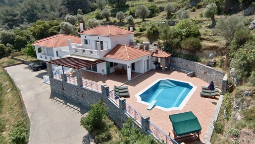 Villa Koukousitsa