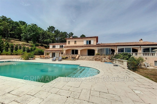 Villa with breathtaking views of the Massif des Maures, facing