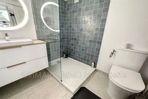 Duplex apartment of 77.34m² in residence with swimming pool, sea view, consisting of livin