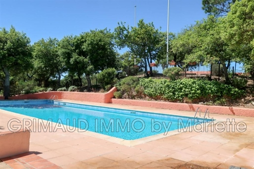Duplex apartment of 77.34m² in residence with swimming pool, sea view, consisting of livin