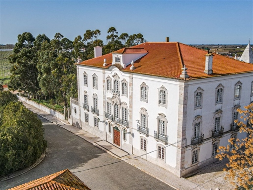 Le 'Palácio Conventual' est situé dans la région de Portalegre (Alentejo). Il est inséré d