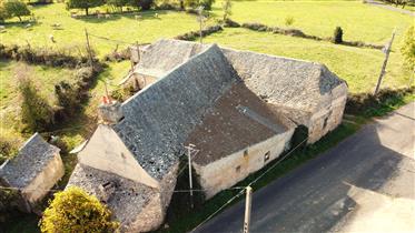 Farmhouse to renovate - dominant view