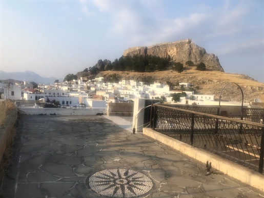 Building for sale in the heart of the beautiful village of Lindos