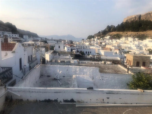 Building for sale in the heart of the beautiful village of Lindos