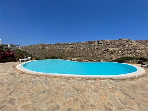 Apartment with swimming pool in Mykonos island.