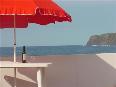 Ocean Front Beach House nos Açores para venda pelos propriet...