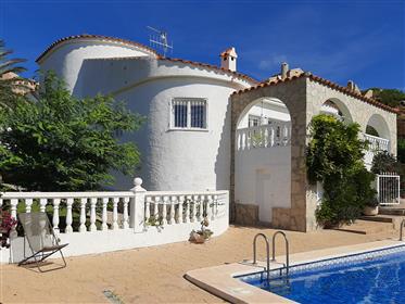 Villa de lujo independiente con piscina privada en Alcossebre