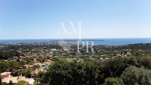 Villa nära Cannes med panoramautsikt över havet