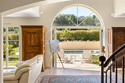 Proche Cannes - Hauteurs de Mandelieu - Villa Tanneron