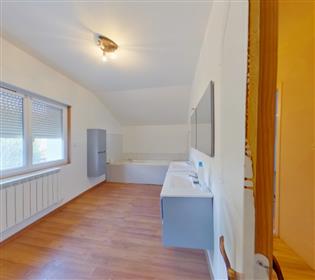 Maison rénovée en partie à Persac 86