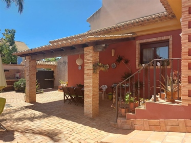 Spacious rustic-style villa with private pool for sale in San Pedro del Pinatar, Murcia. I...