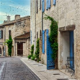 Vackert restaurerad medeltida bostad till salu i Saga södra Frankrike Village