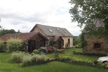 Le Petit Brugeron - Converted Barn and Gite