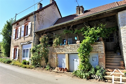 Maison de caractère dans un joli village près de Cluny