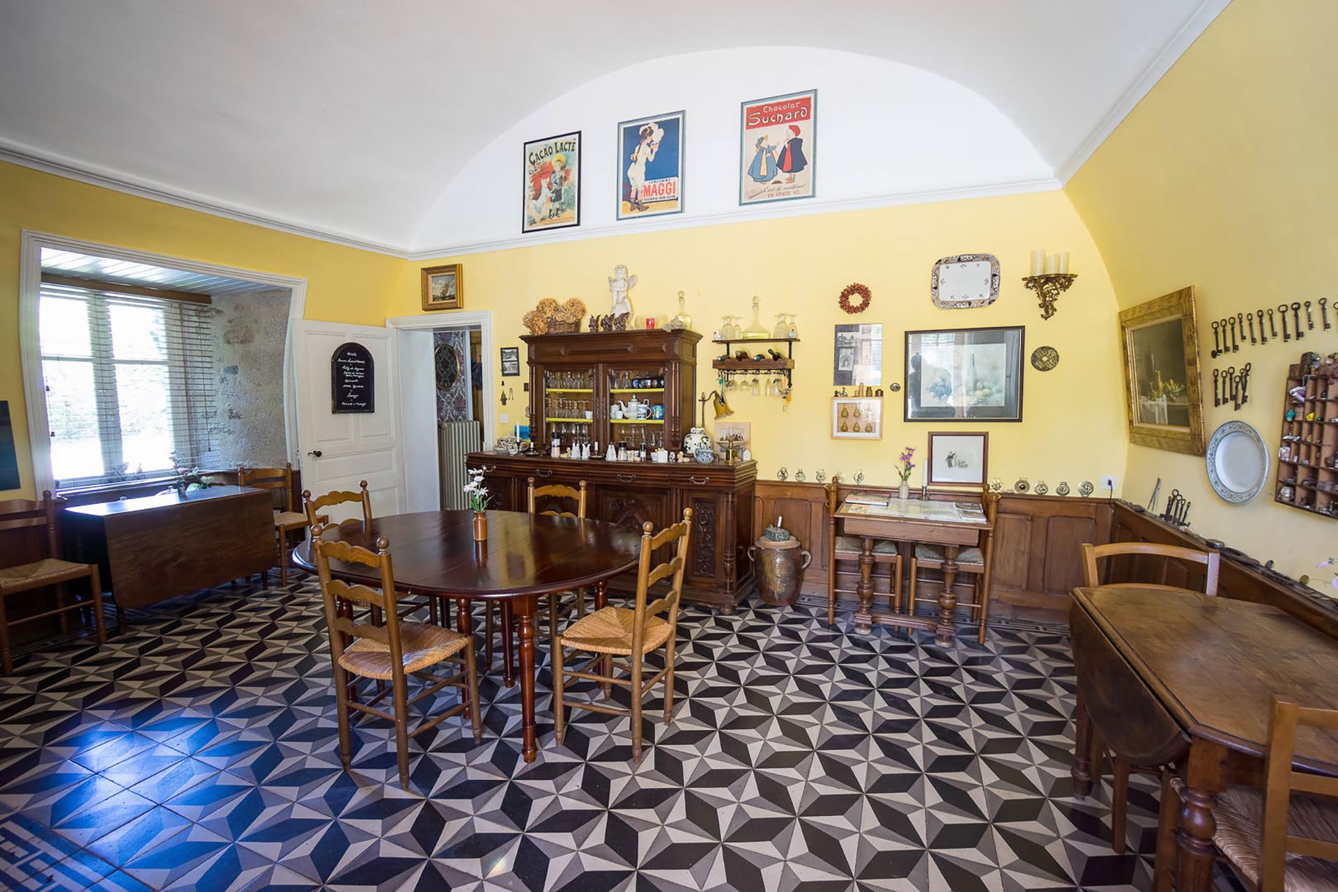 Carmes Couvent Du Xive Siecle
