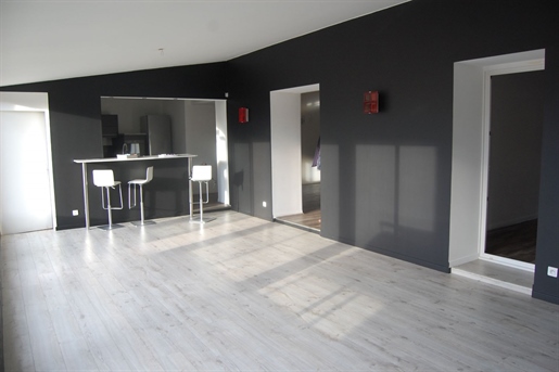 Ales. Downtown. Apartment type P7 located on the 1st floor of a small building. Living are