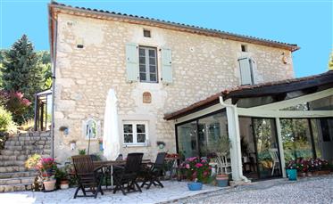 Stone House in the Heart of Quercy Blanc