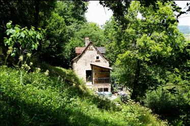 Encantadora casa de piedra quercy con vistas (cerca de Figeac)