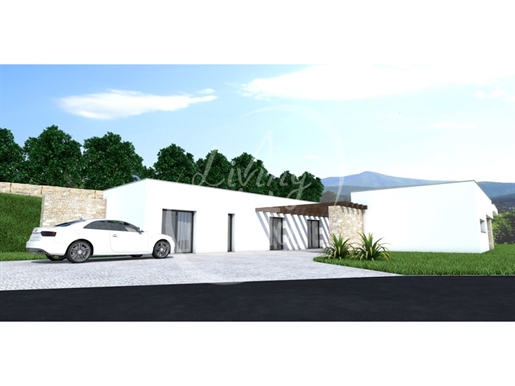House for reconstruction with an excellent Land