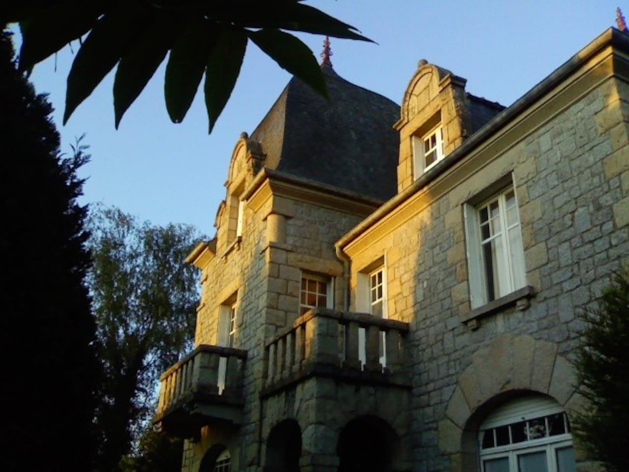 Schönes Haus/Villa am Park 1,5 Hektar