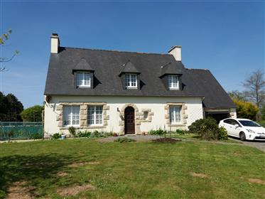 Maison Neo Bretonne Dans La Jolie Petite Ville