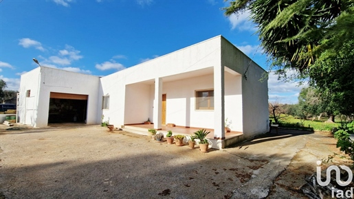 Sale Detached house / Villa 120 m² - 2 bedrooms - Carovigno