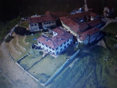 Villa Su 4 Livelli Con Piscina -Cernusco Lombardone-Lecco