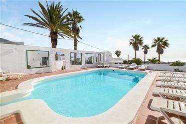 Detached house for sale on Camino de los Olivos, 63