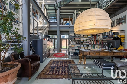 Sale Commercial property 236 m²