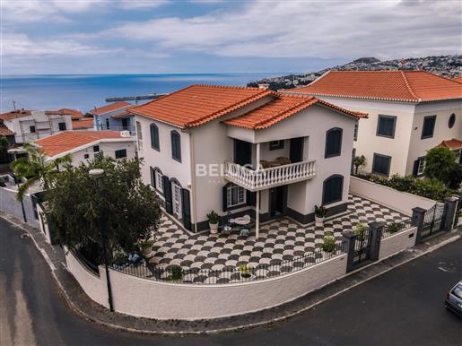Quinta In Rochinha T5, Funchal (Including Furniture) Opportunity A.L. Luxury.