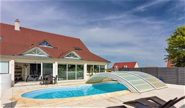 Maison d'architecte - 270 m² - 10 pièces 