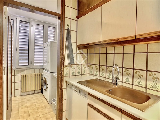 Cozy apartment with an area of 142 m², which has wide spaces and good natural light thanks