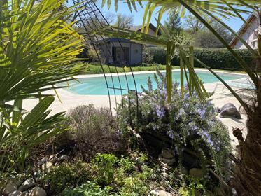 Casa contemporânea com piscina e grande jardim ao lado de Genebra