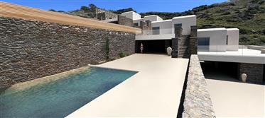 Villa complex with private access to beach