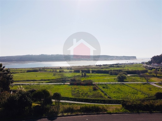 Land in Foz do Arelho with stunning lagoon and sea views